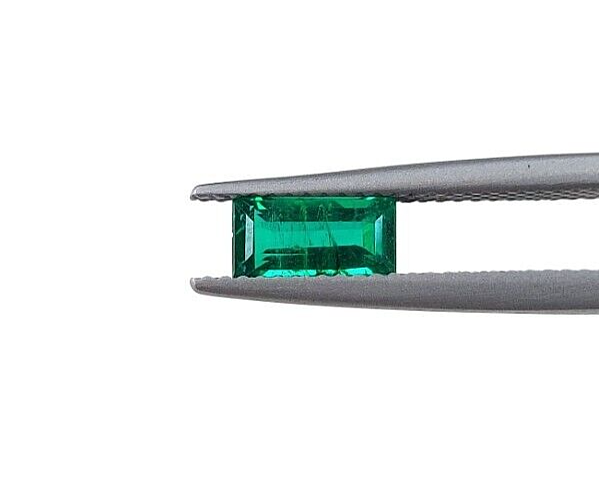 0.82cts Natural Zambian Emerald Baguette, 6x8mm, Faceted Cut and Polished loose