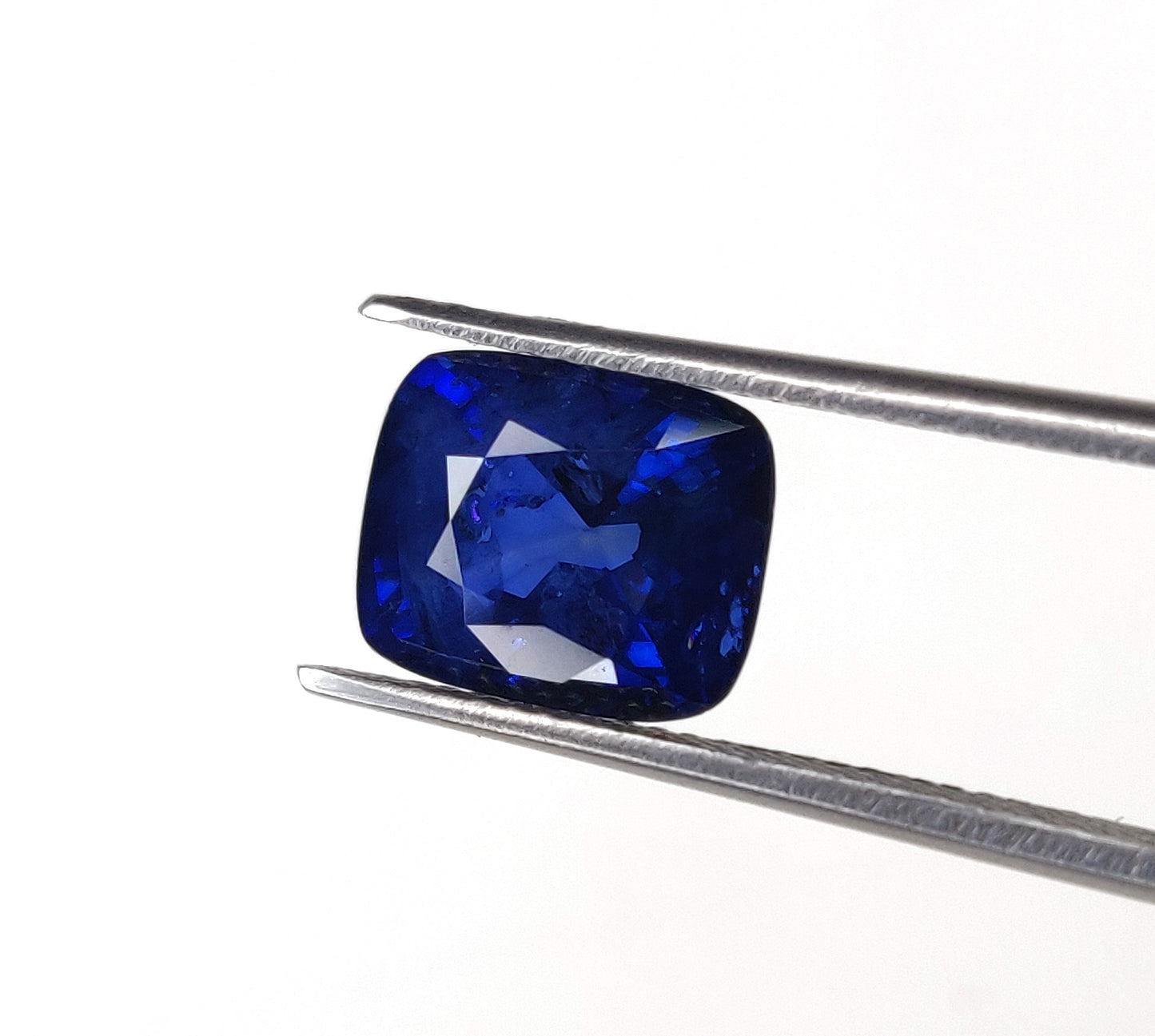 Natural Blue Sapphire - Diffuse Cushion Faceted Gemstone | 4.83cts