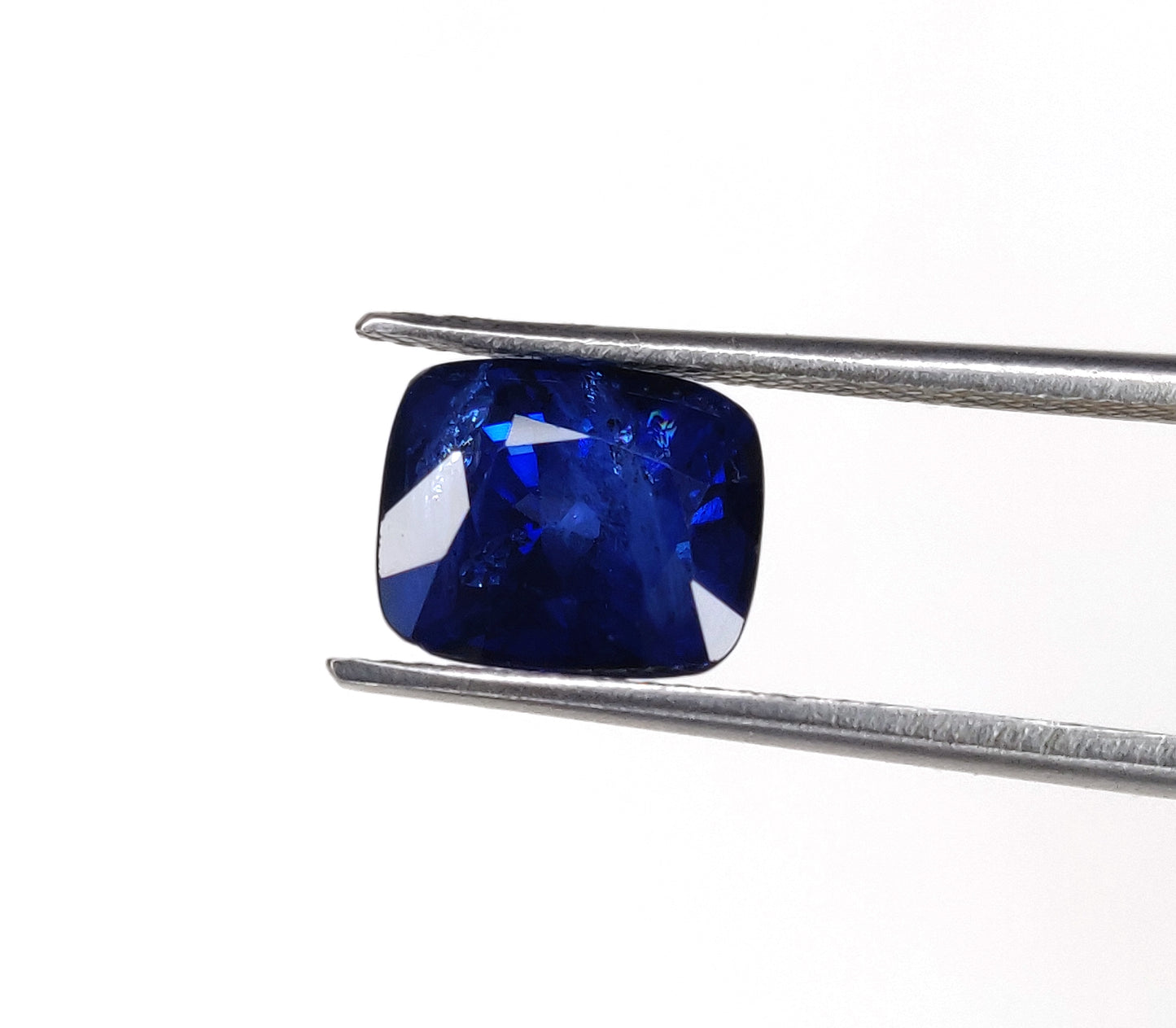Natural Blue Sapphire - Diffuse Cushion Faceted Gemstone | 4.88cts