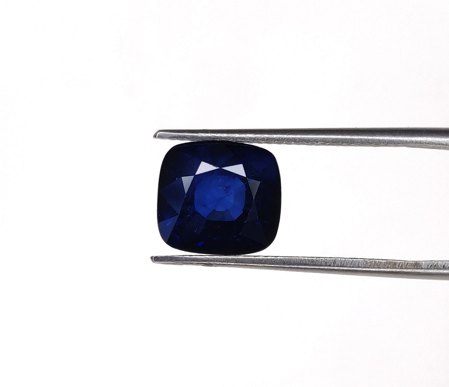 Natural Blue Sapphire - Diffuse Cushion Faceted Gemstone | 5.72cts