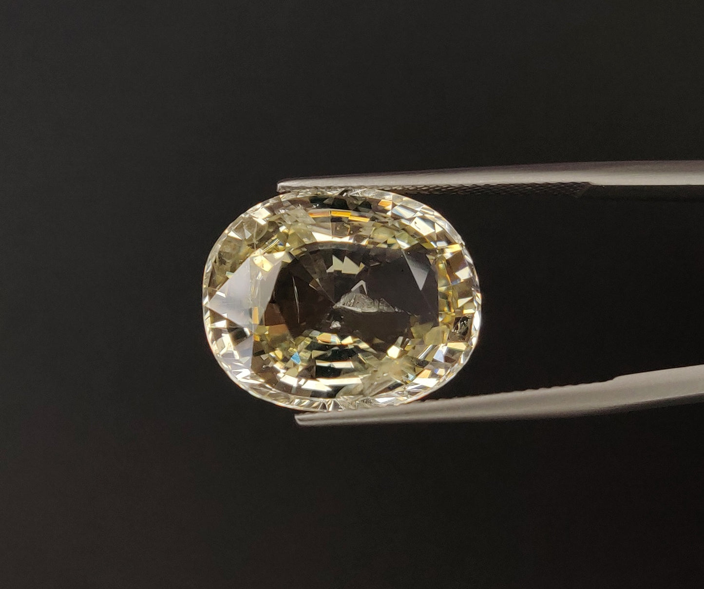 GIT Certified Natural Yellow Sapphire Gemstones | 20.40cts