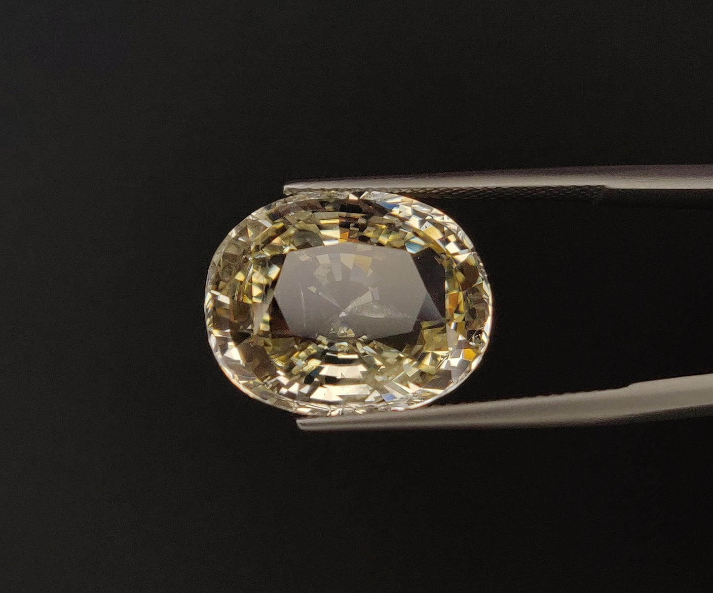 GIT Certified Natural Yellow Sapphire Gemstones | 20.40cts