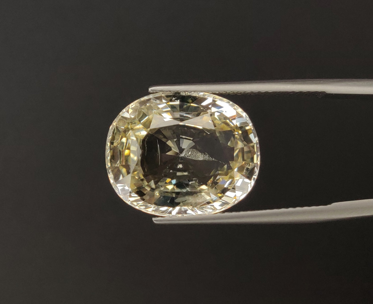 GIT Certified Natural Yellow Sapphire Gemstones | 20.40cts
