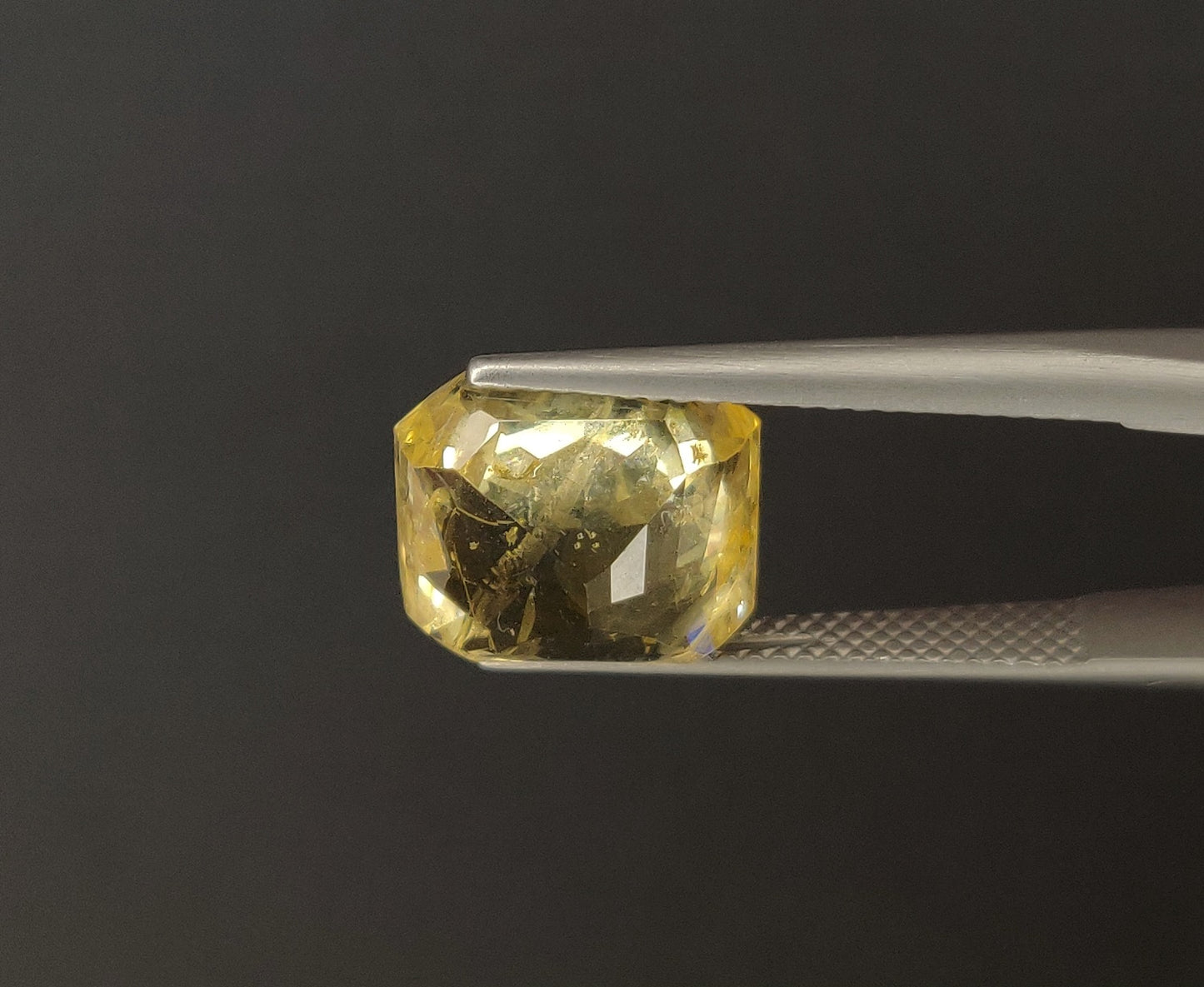 GSI Certified Natural Yellow Sapphire Gemstones | 10.55cts