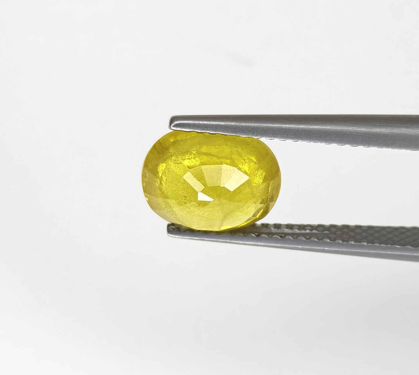Natural Yellow Sapphire Bangkok Oval 3.60 carat