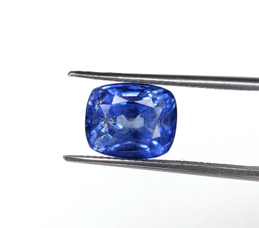 Natural Blue Sapphire - Diffuse Cushion Faceted Gemstone | 6.32cts