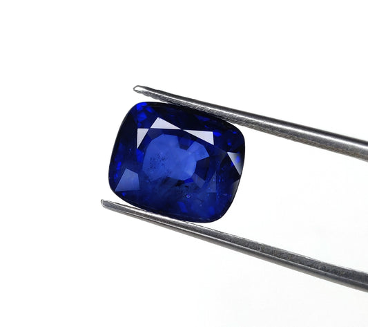 Natural Blue Sapphire - Diffuse Cushion Faceted Gemstone | 8.16cts