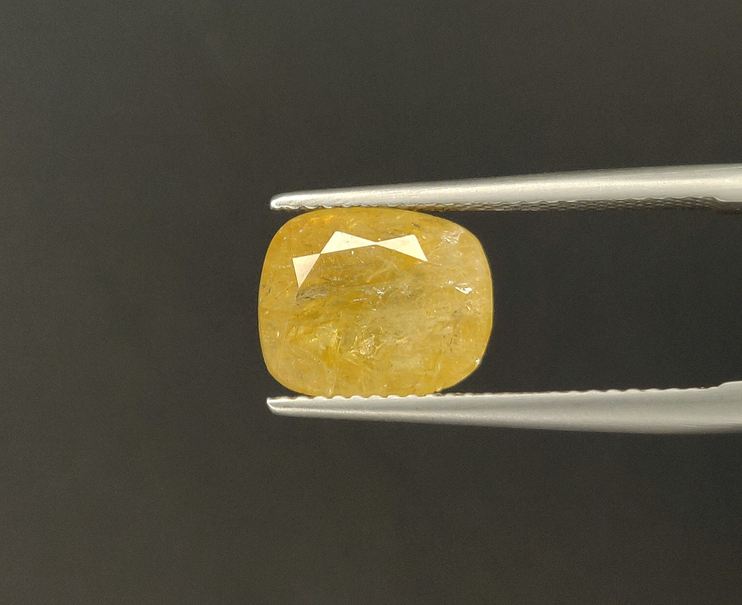 Natural Yellow Sapphire | 5.89cts