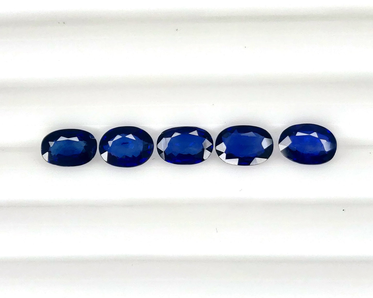 Natural Blue Sapphire 3.77cts