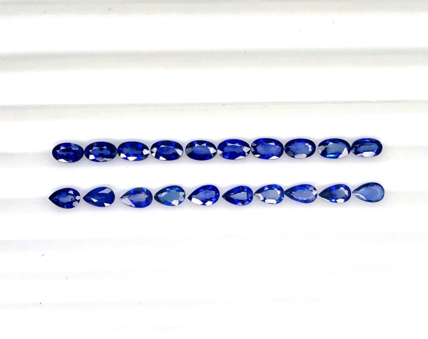 Natural Madagascar Blue Sapphire Oval/Pear 5x3mm