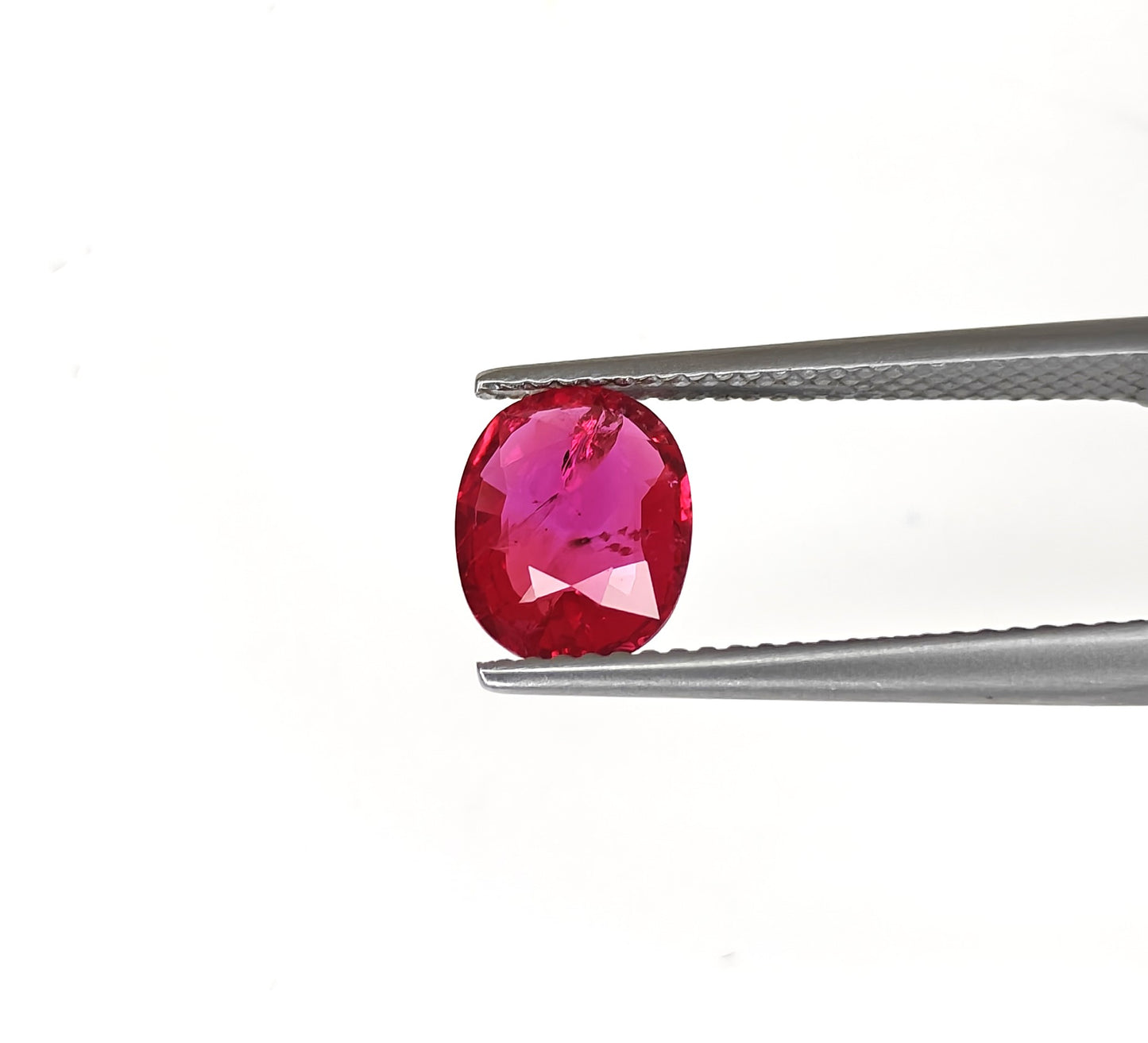 Natural Ruby Mozambique Oval 1.90 carat