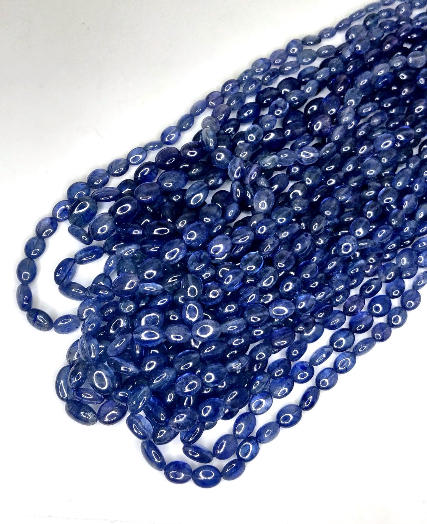 Natural Blue Sapphire Bangkok Oval Beads 606.43 Carat