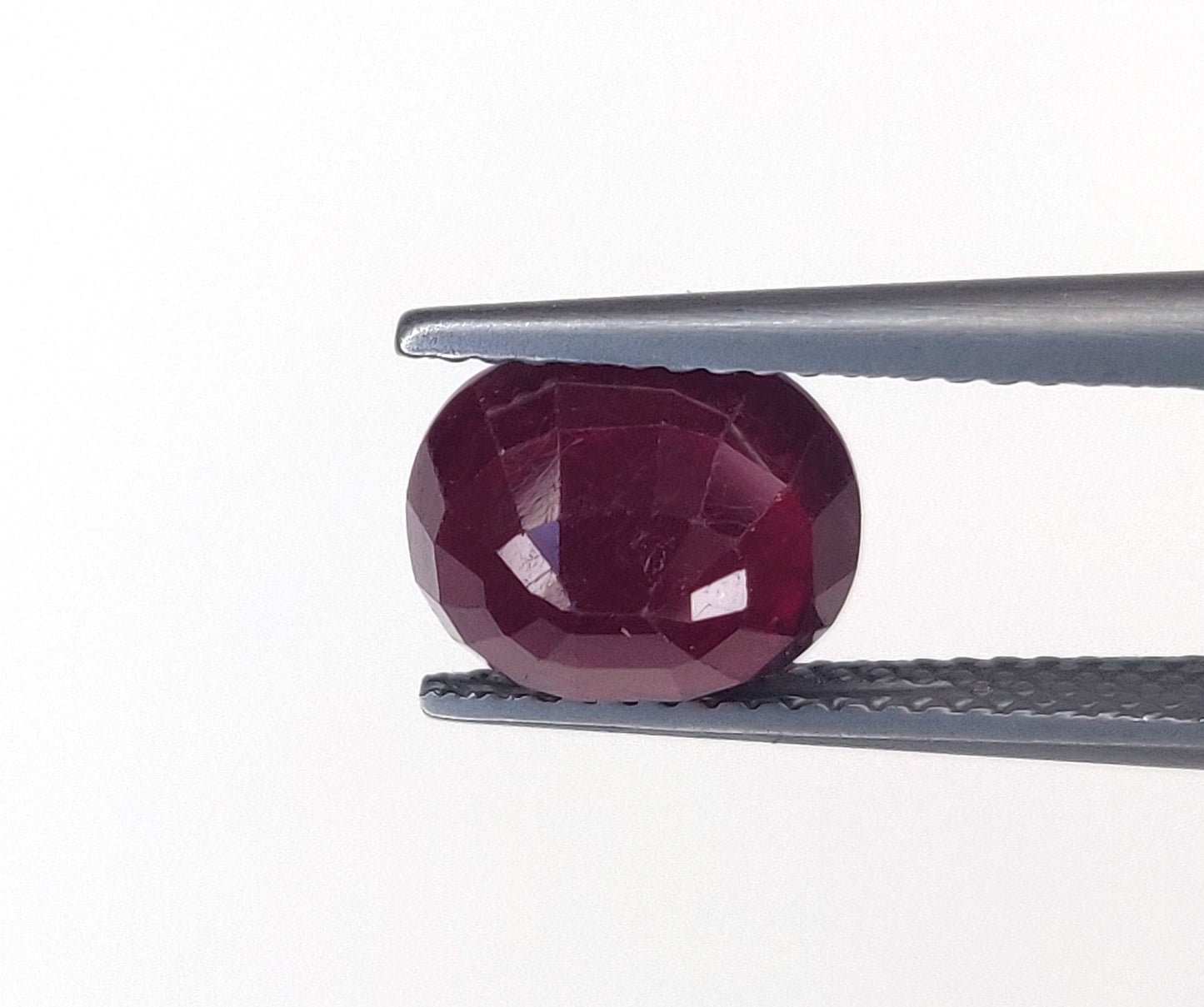 Natural Ruby Africa Oval 4.06 carat