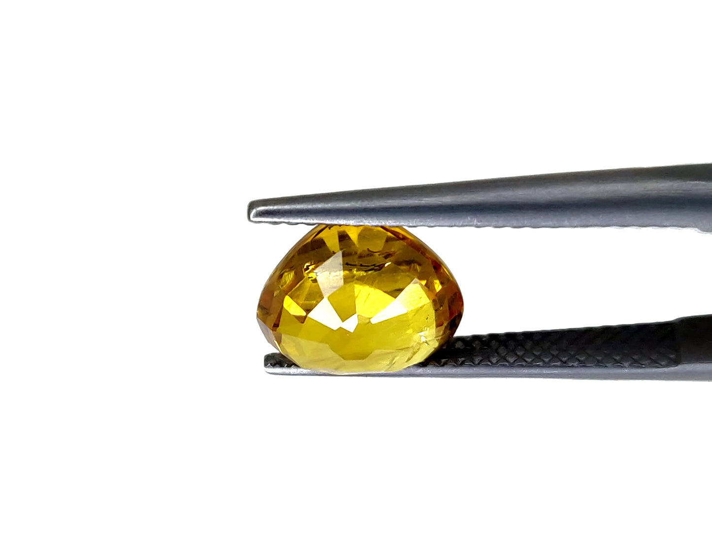Natural Yellow Sapphire Nigeria  Heart   4.21 carat