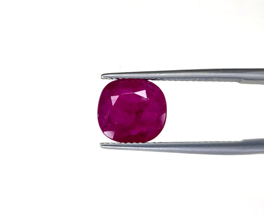 Natural Ruby Mozambique Oval 4.09 carat