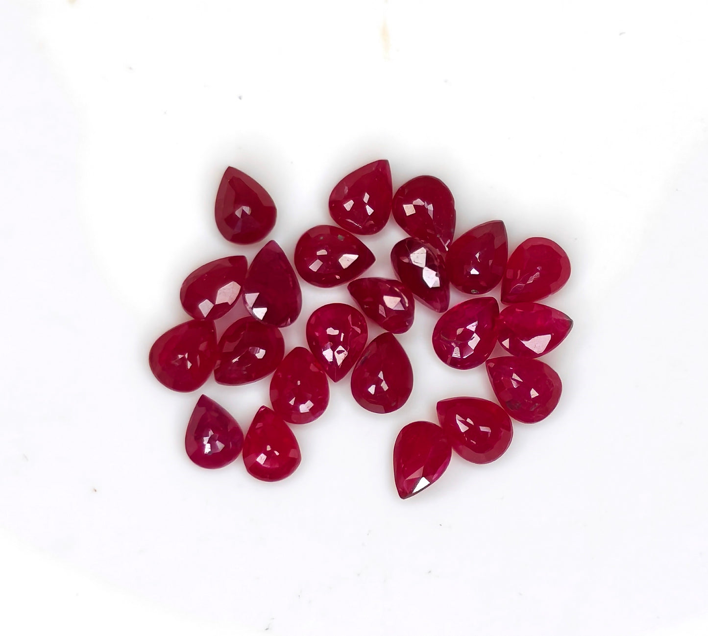 Natural Ruby Mozambique Pear 4x3 MM