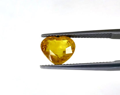 Natural Yellow Sapphire Nigeria  Heart   4.21 carat