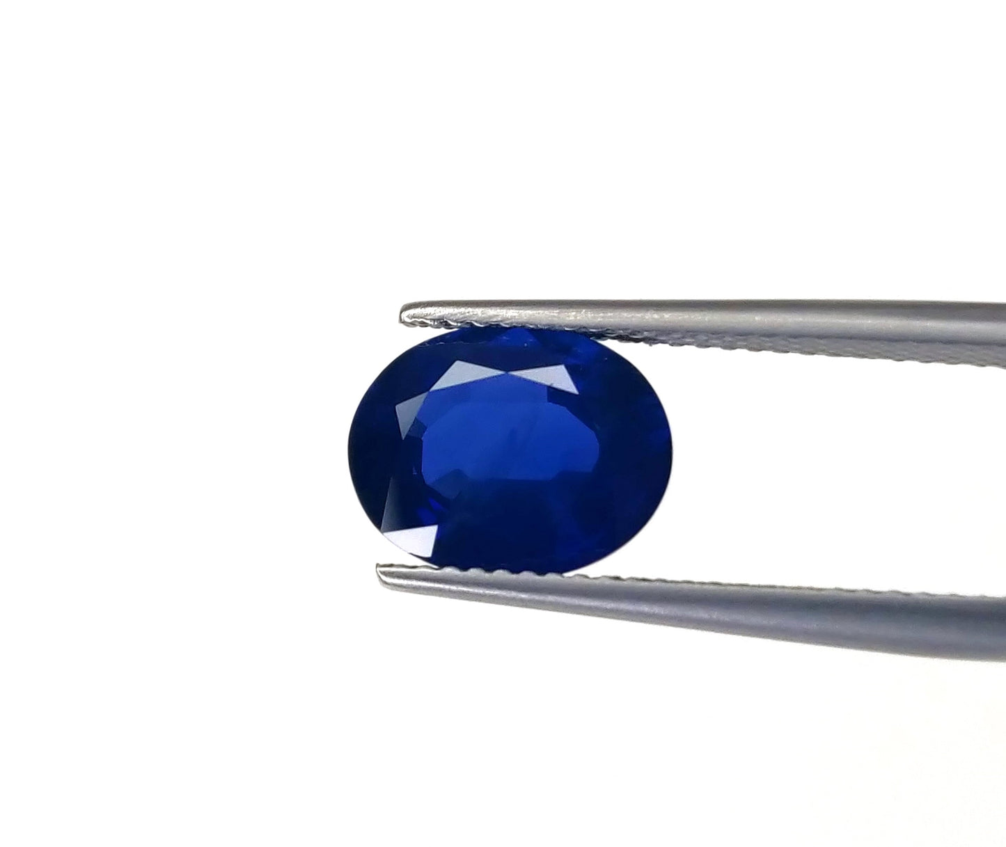 Natural Blue Sapphire Kanchanaburi Oval 3.51 carat