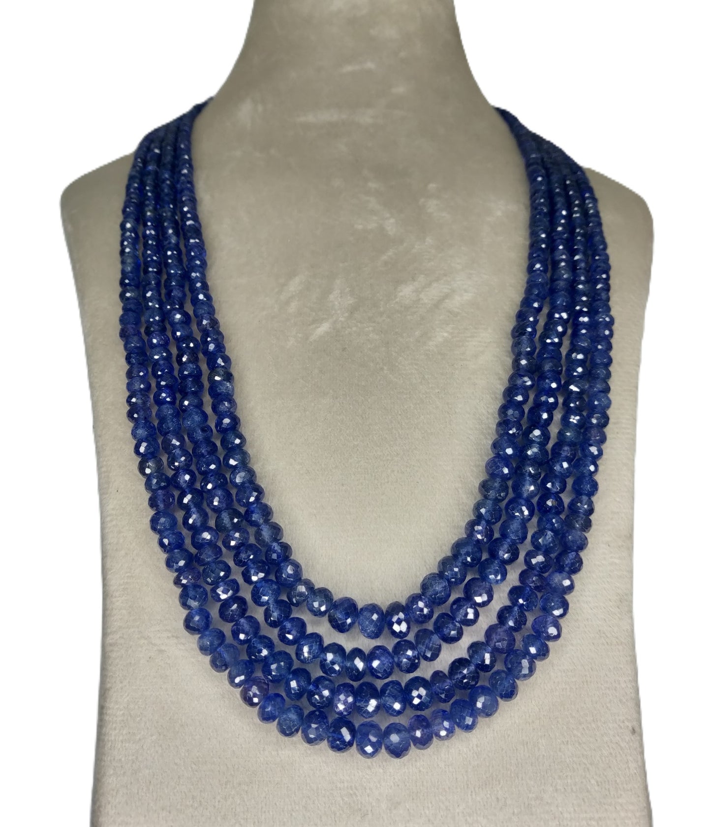 Natural Blue Sapphire Bangkok Round Beads 664.50 Carat