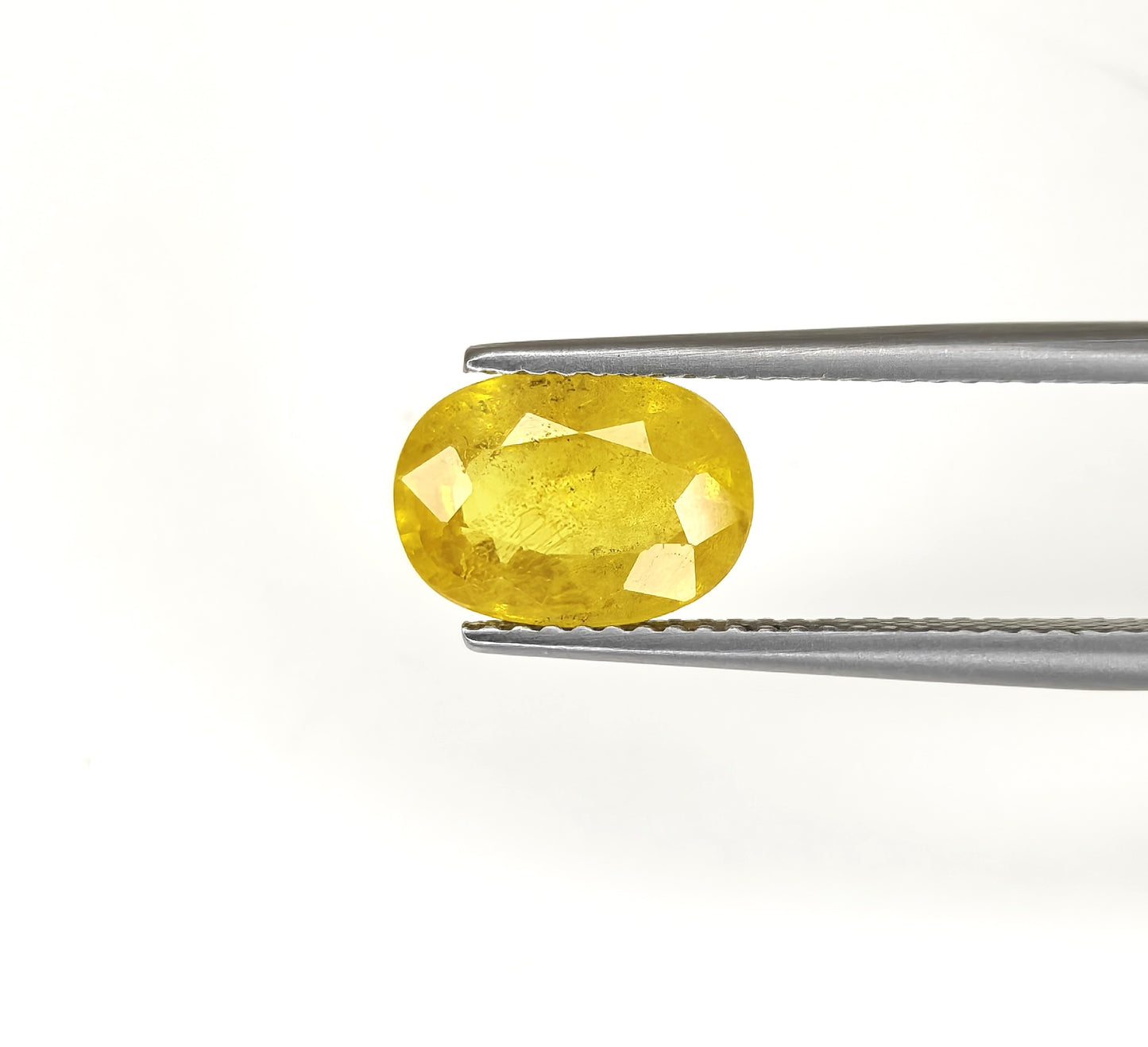 Natural Yellow Sapphire Bangkok Oval 3.00 carat