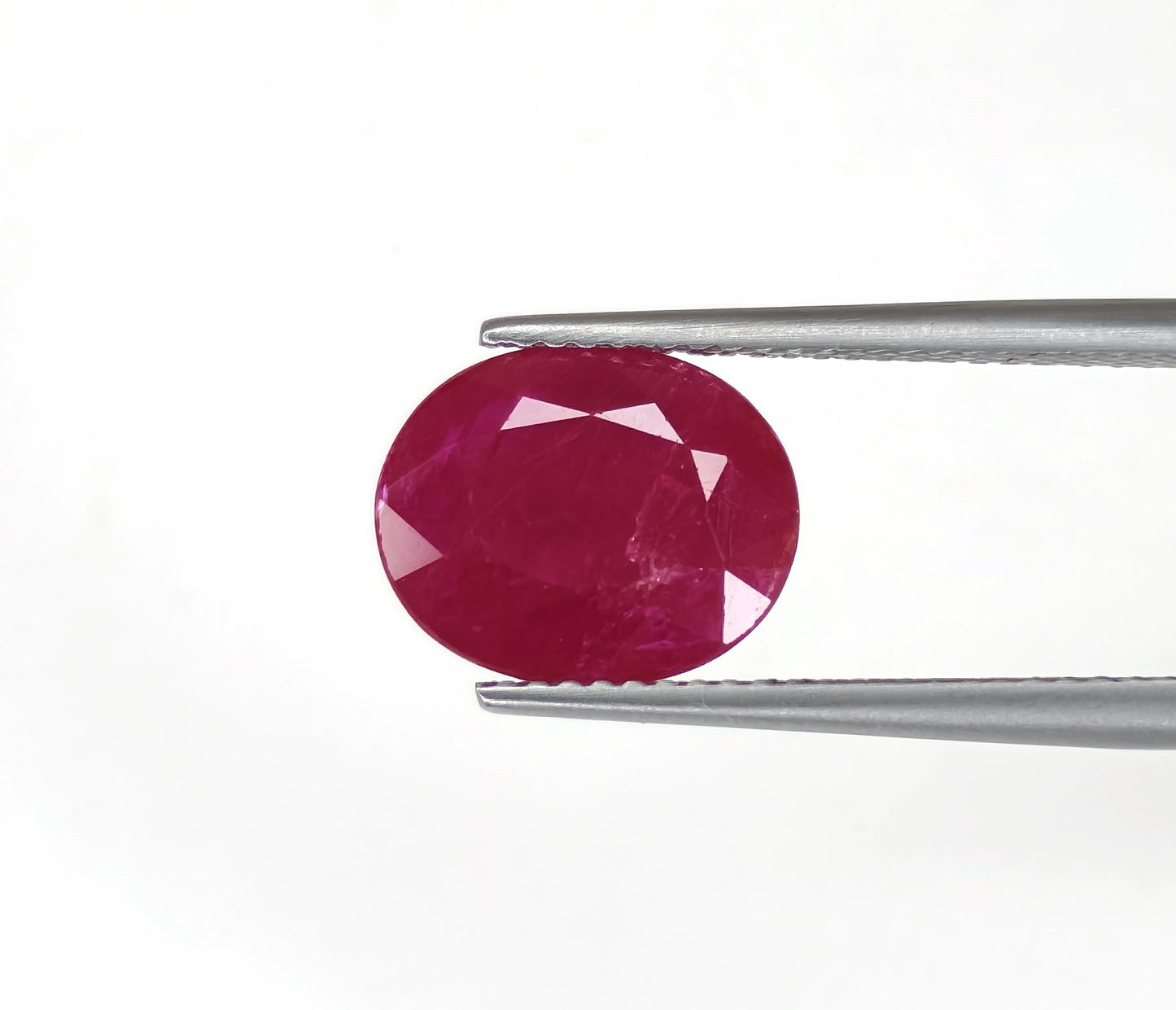 Natural Ruby Mozambique Oval 4.14 carat