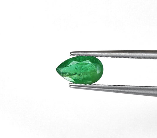 Natural Emerald Zambia Pear 0.85 carat