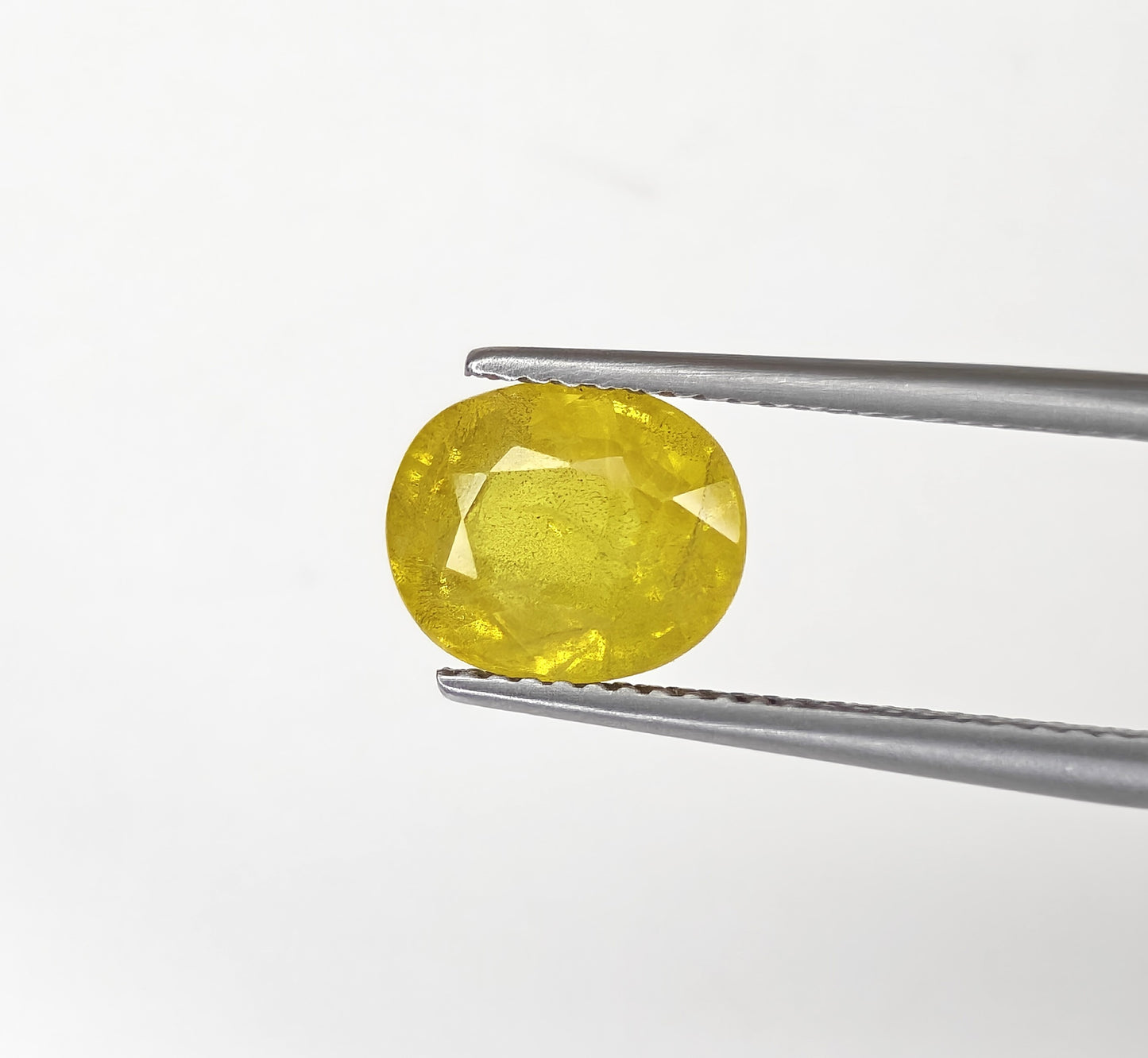 Natural Yellow Sapphire Bangkok Oval 3.60 carat