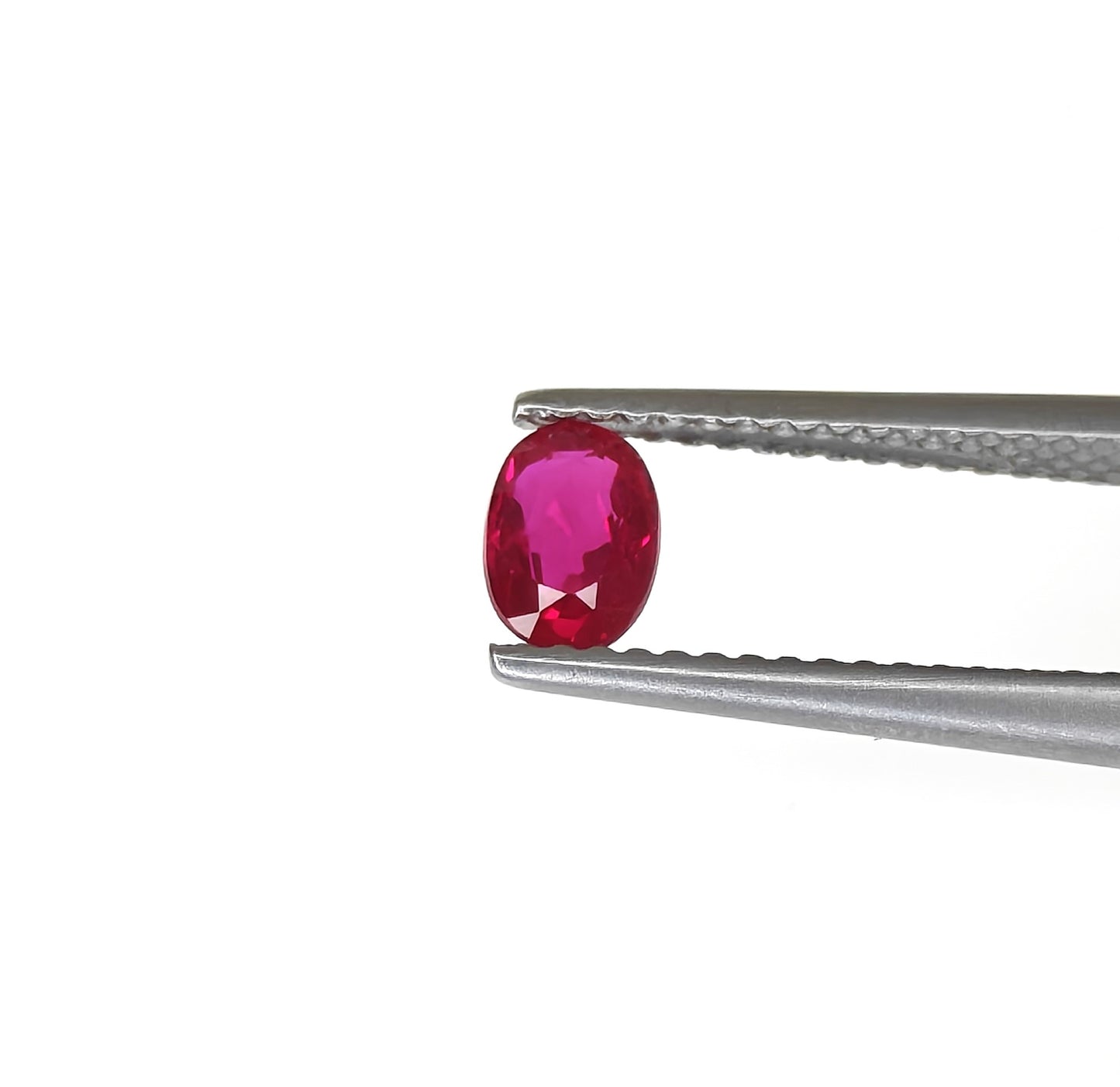 Natural Ruby Mozambique Oval 0.55 carat