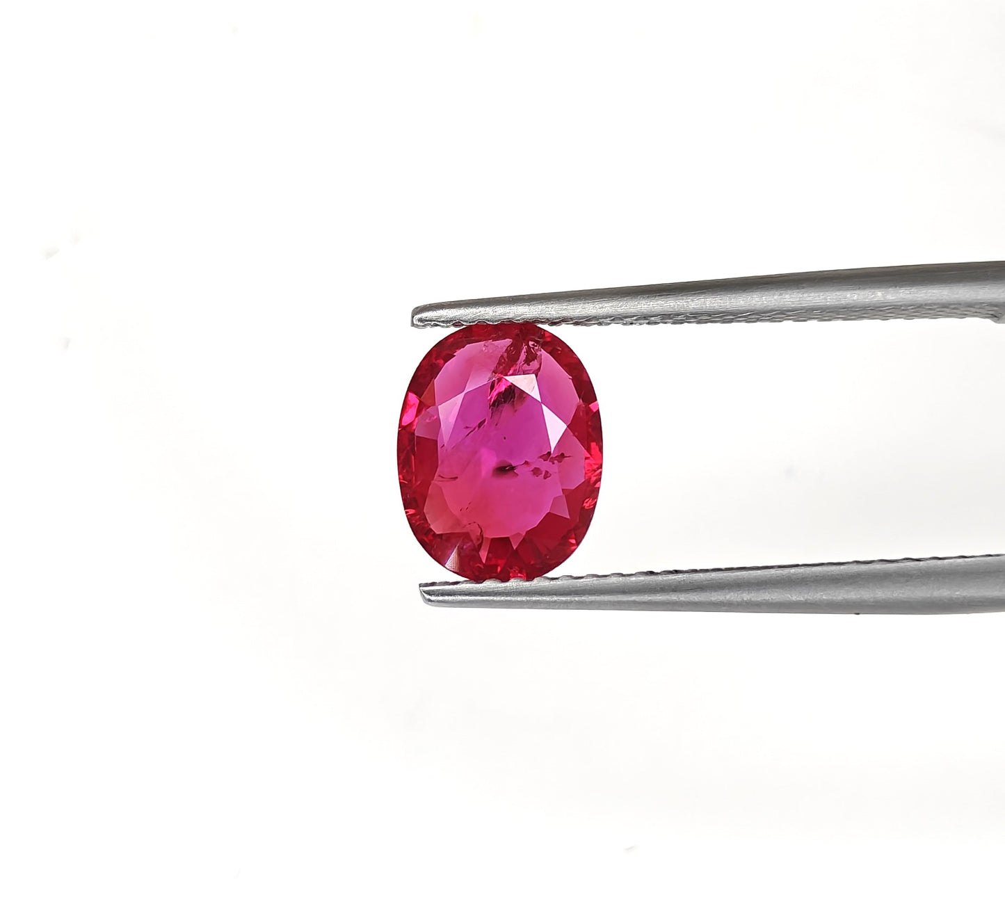 Natural Ruby Mozambique Oval 1.90 carat