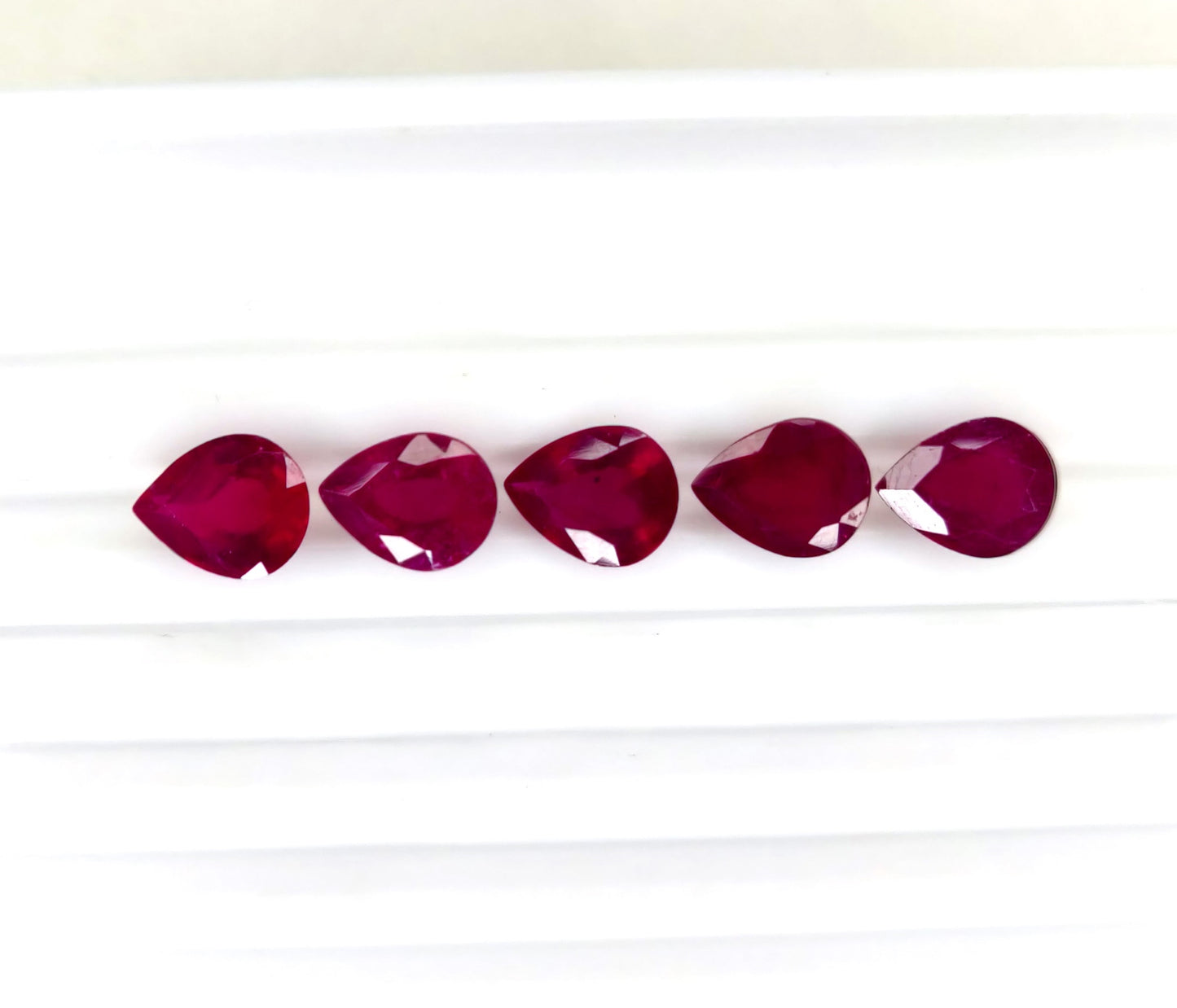 Natural Ruby Bangkok Pear 10X8 MM