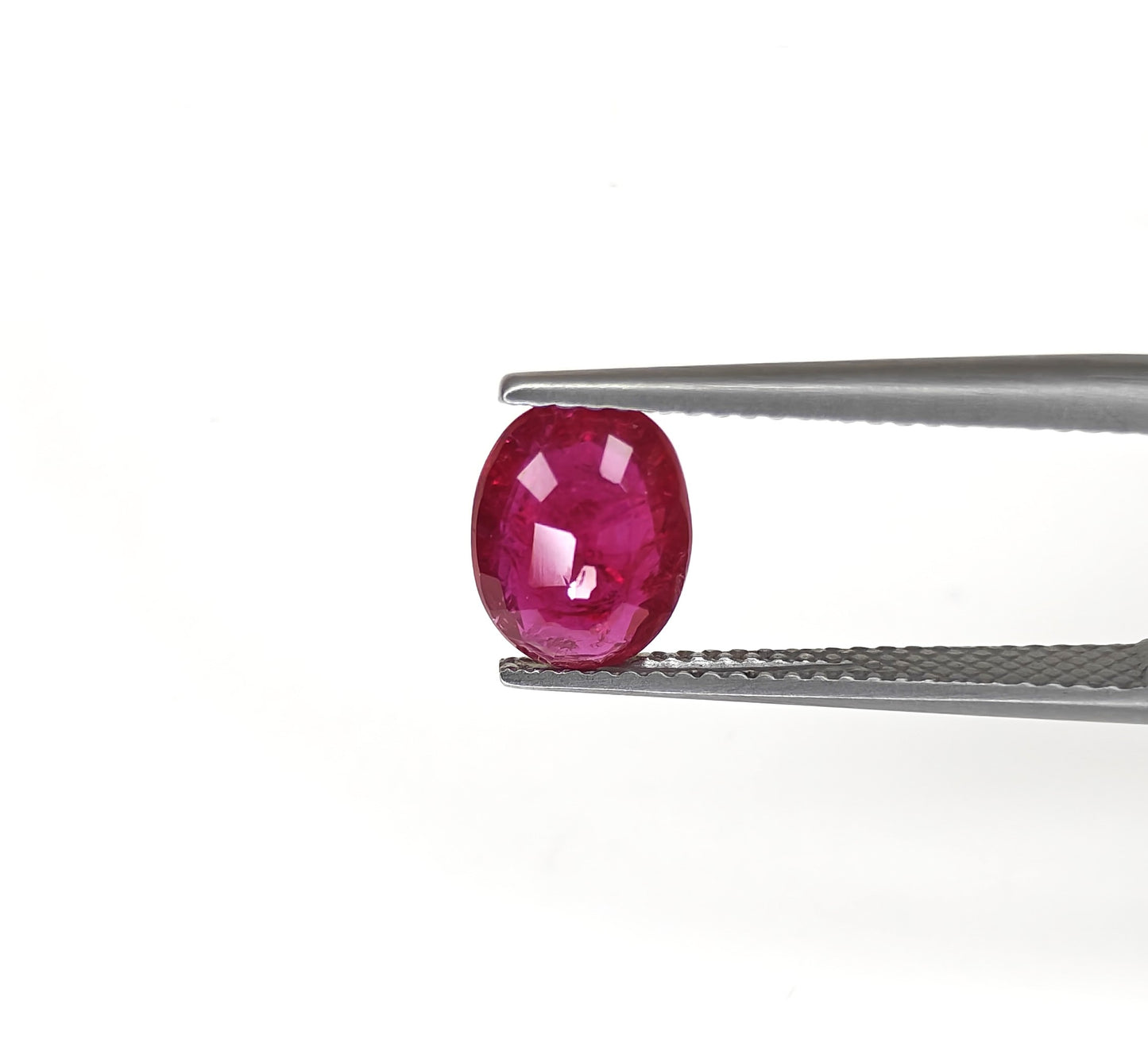 Natural Ruby Mozambique Oval 2.11 carat