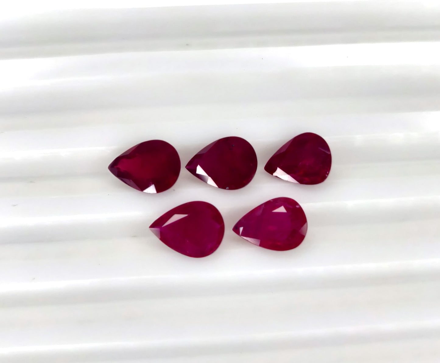 Natural Ruby Mozambique Pear 8x6 MM