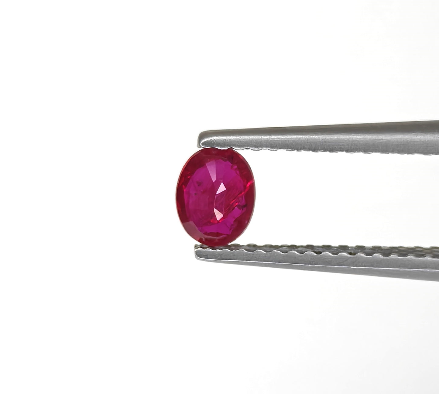 Natural Ruby Mozambique Oval 0.42 carat