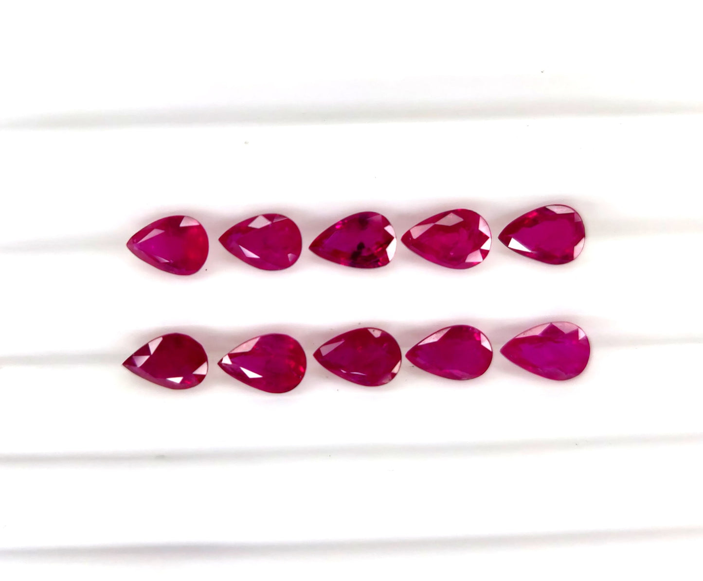 Natural Ruby Mozambique Pear 6x4 MM