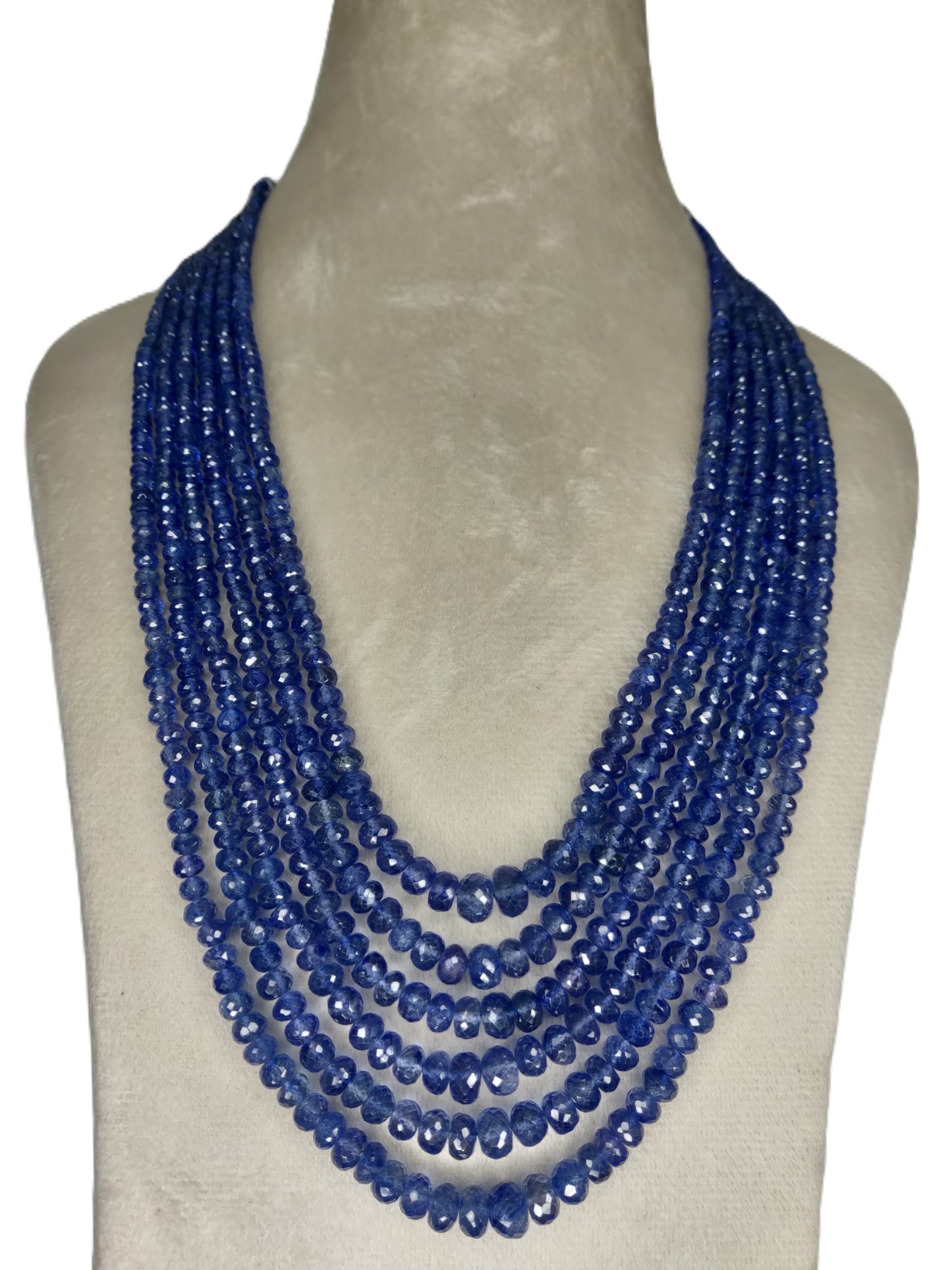 Natural Blue Sapphire Bangkok Round Beads 694.20 Carat