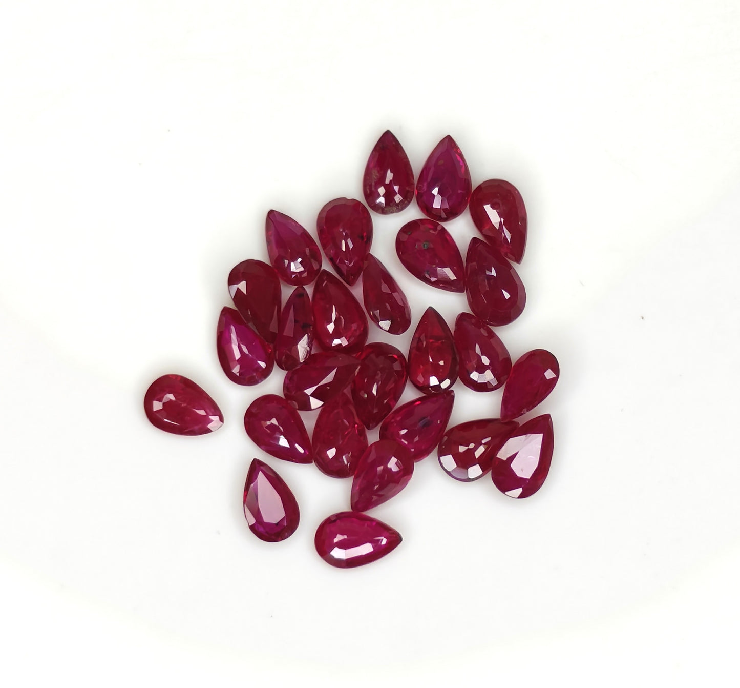 Natural Ruby Mozambique Pear 5x3 MM