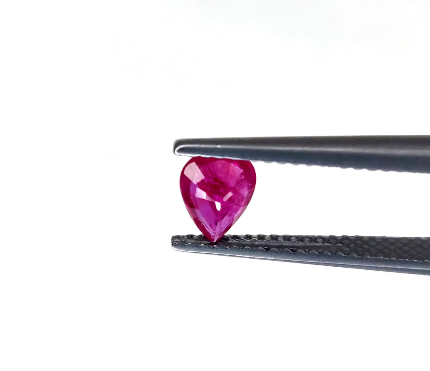 Natural Ruby Mozambique Pear 7x5 MM