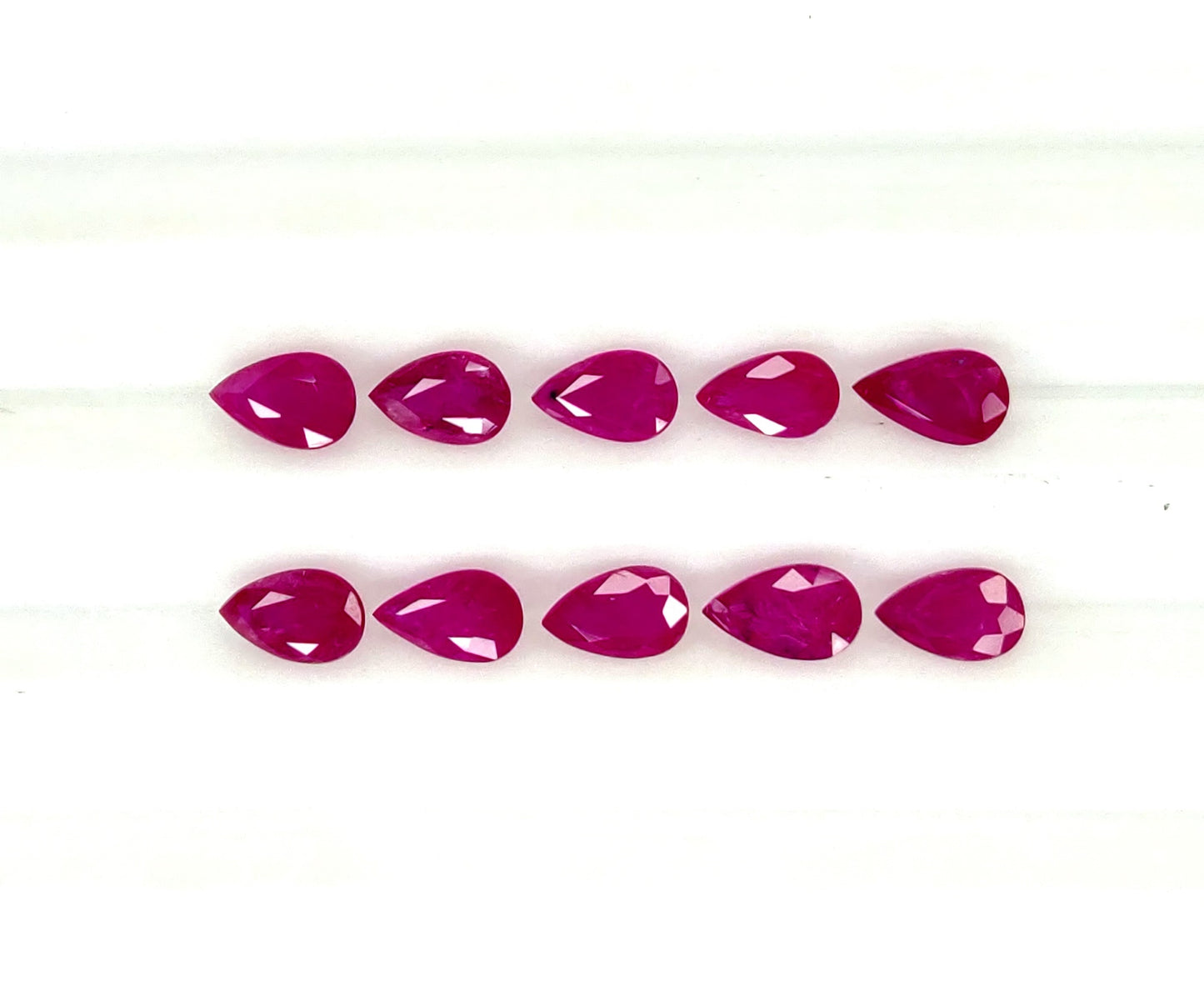 Natural Ruby Mozambique Pear 5x3 MM