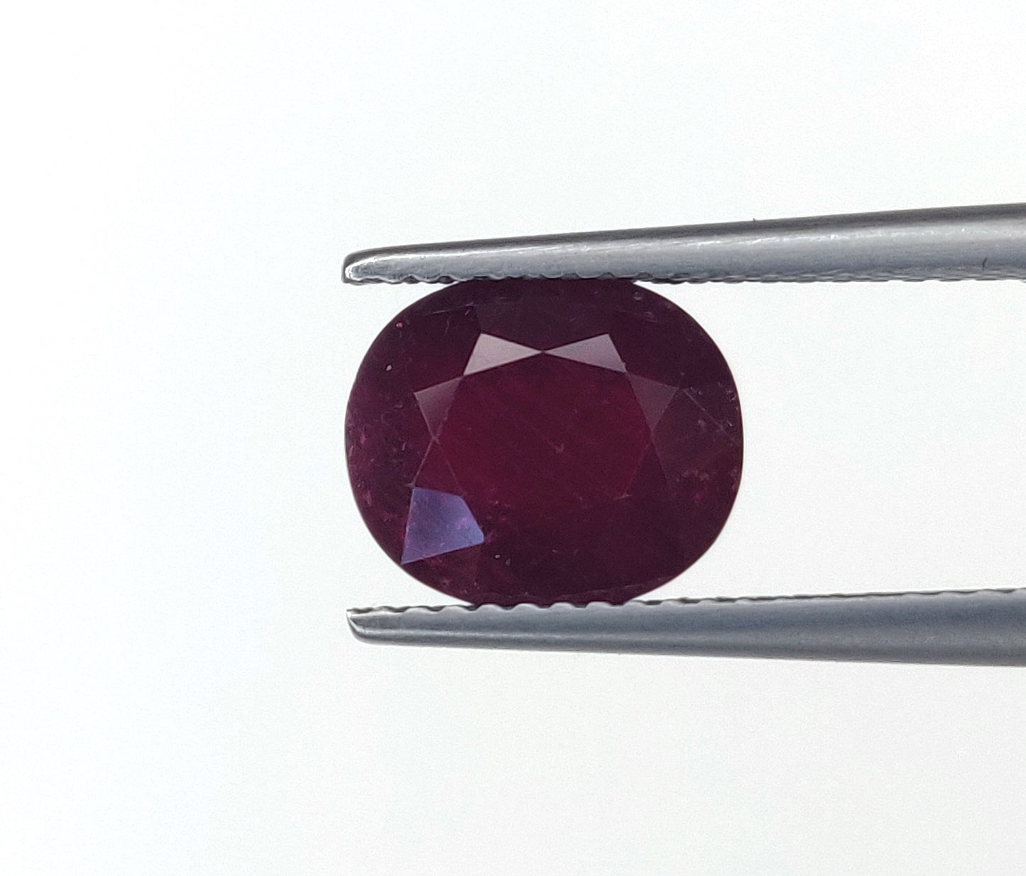 Natural Ruby Africa Oval 4.06 carat