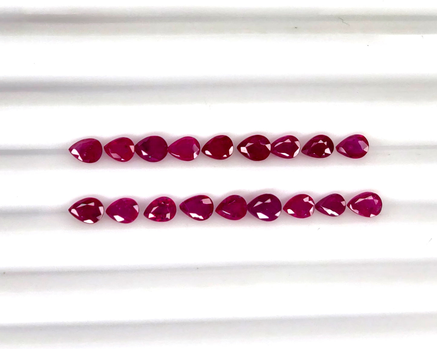 Natural Ruby Mozambique Pear 4x3 MM