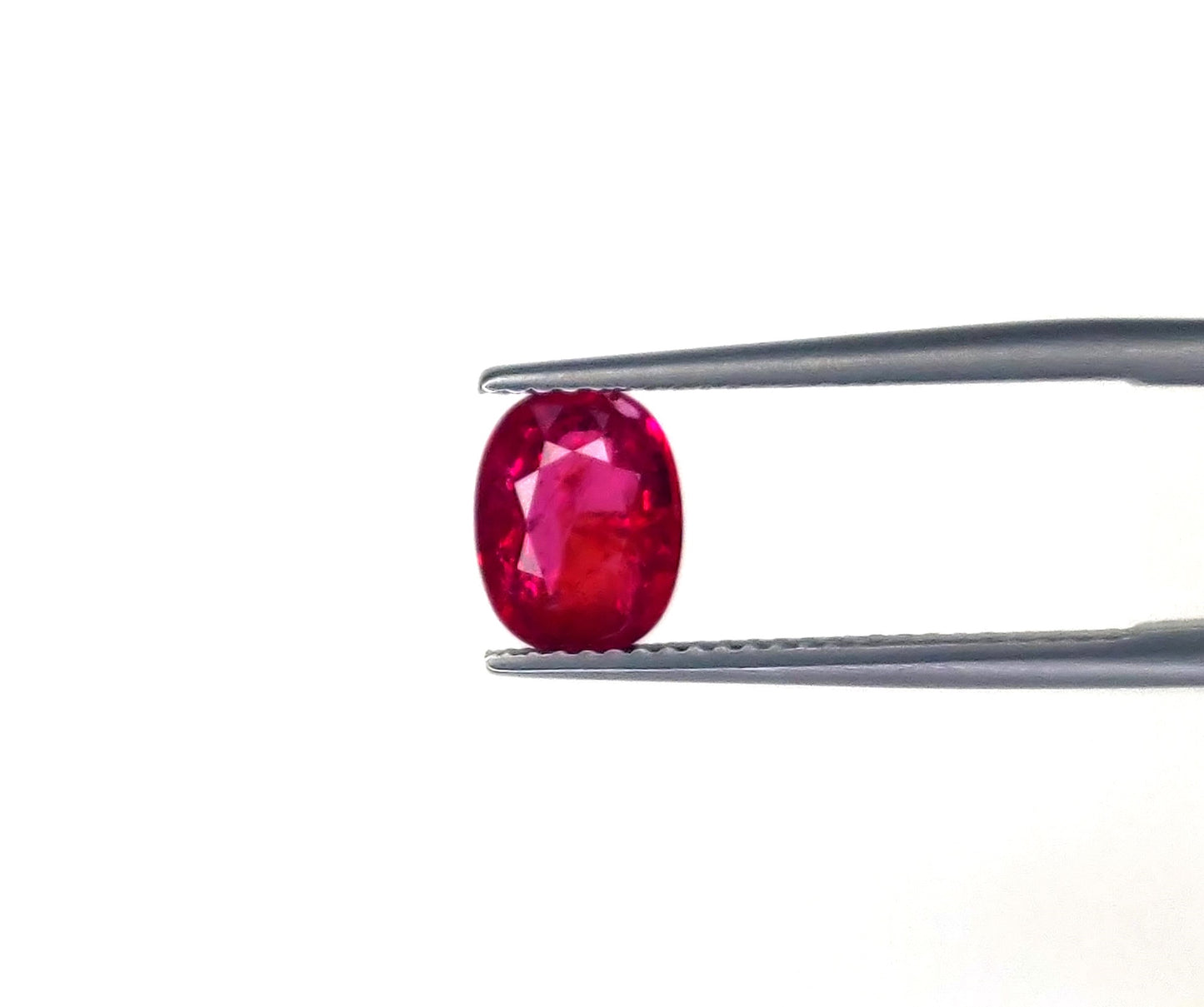 Natural Ruby Mozambique Oval 2.08 carat