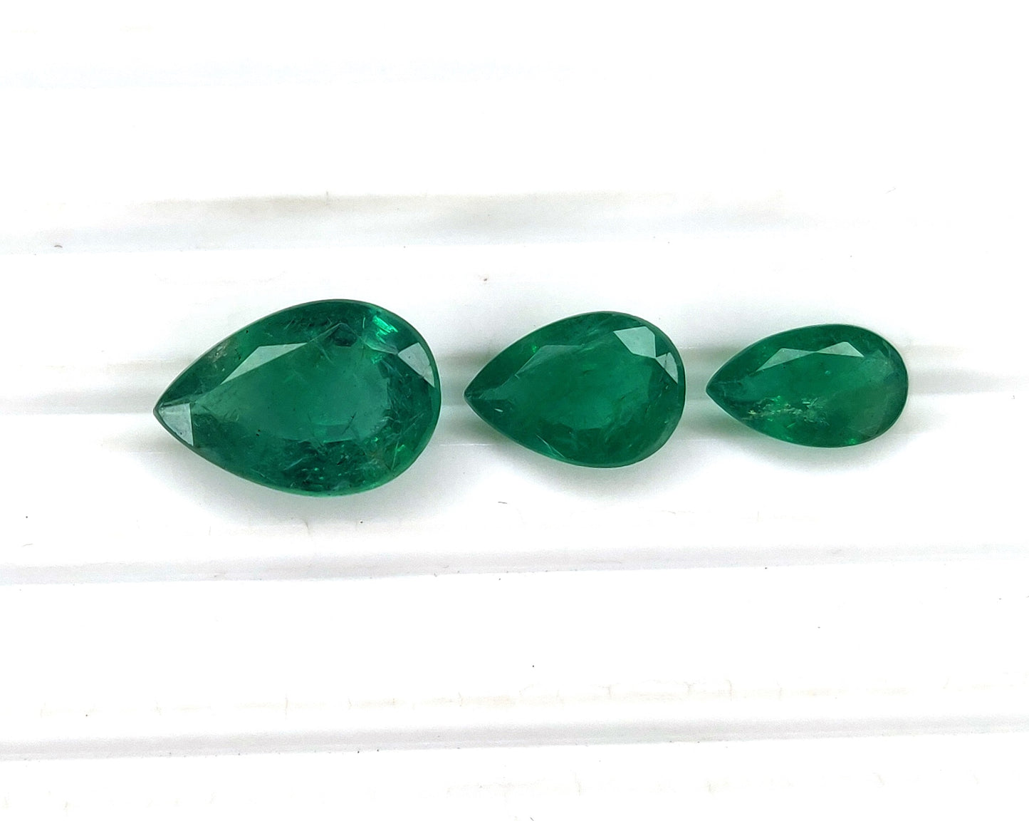 Natural Emerald Zambia Pear 4.49 carat
