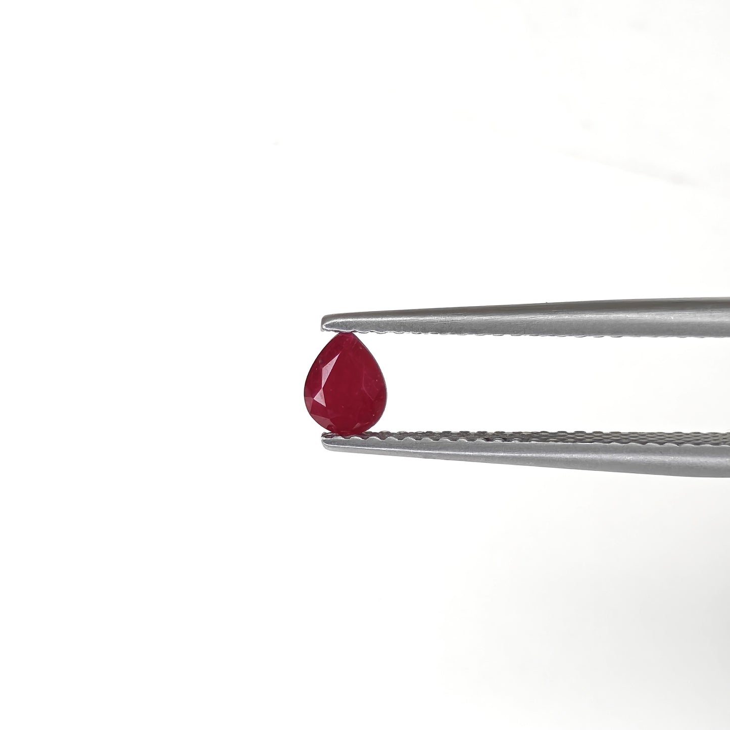 Natural Ruby Mozambique Pear 5x4 MM