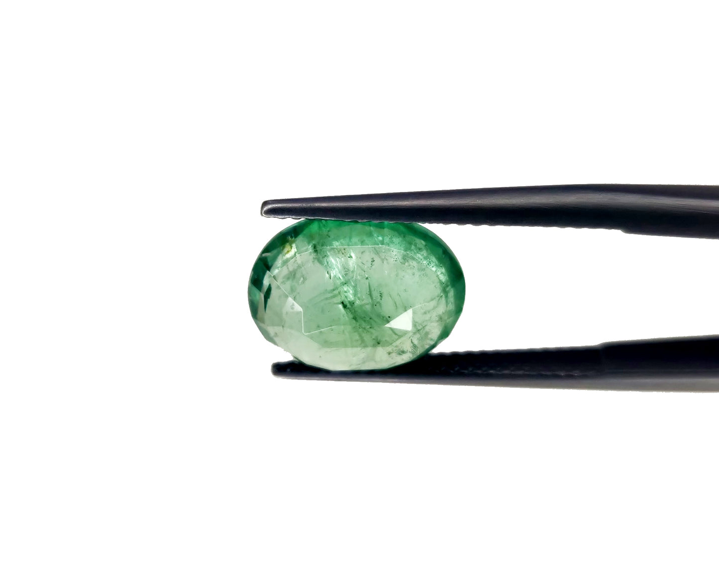 Natural Emerald Zambia   Oval  5.34 carat
