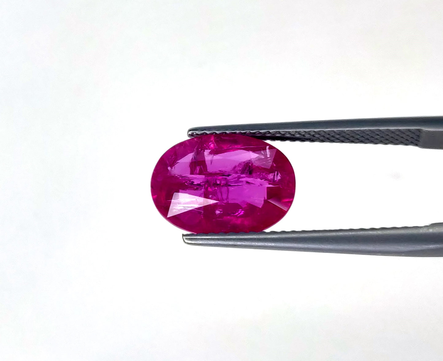 Natural Ruby Mozambique Oval 5.07 carat