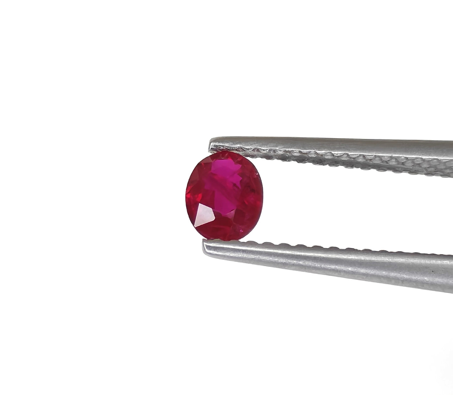 Natural Ruby Mozambique Oval 0.42 carat