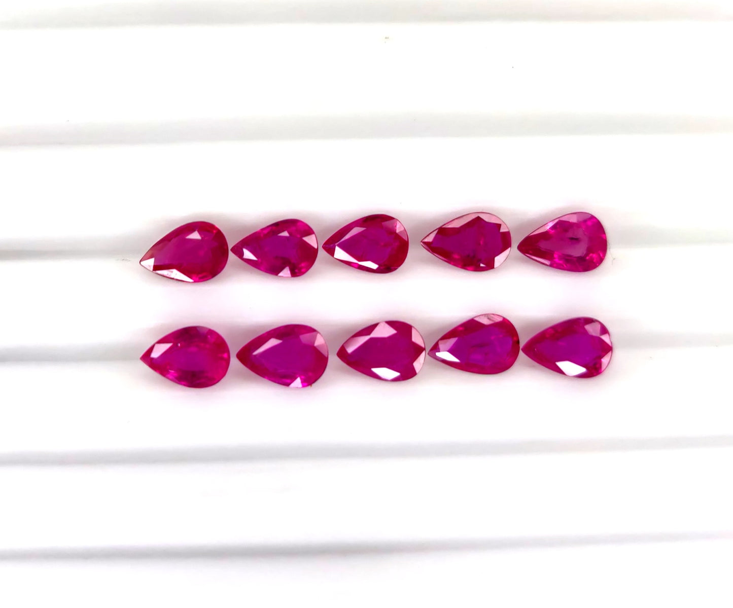 Natural Ruby Mozambique Pear 6x4 MM