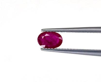 Natural Ruby Mozambique  Oval 1.06 carat