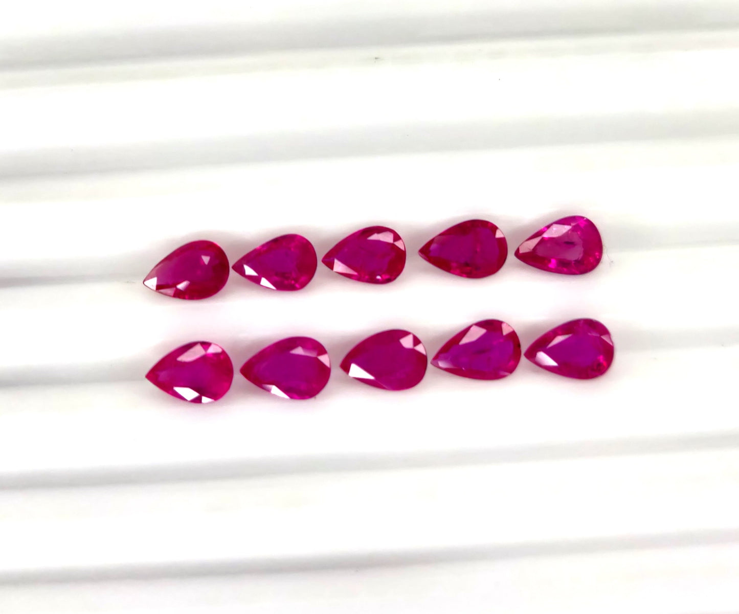 Natural Ruby Mozambique Pear 6x4 MM