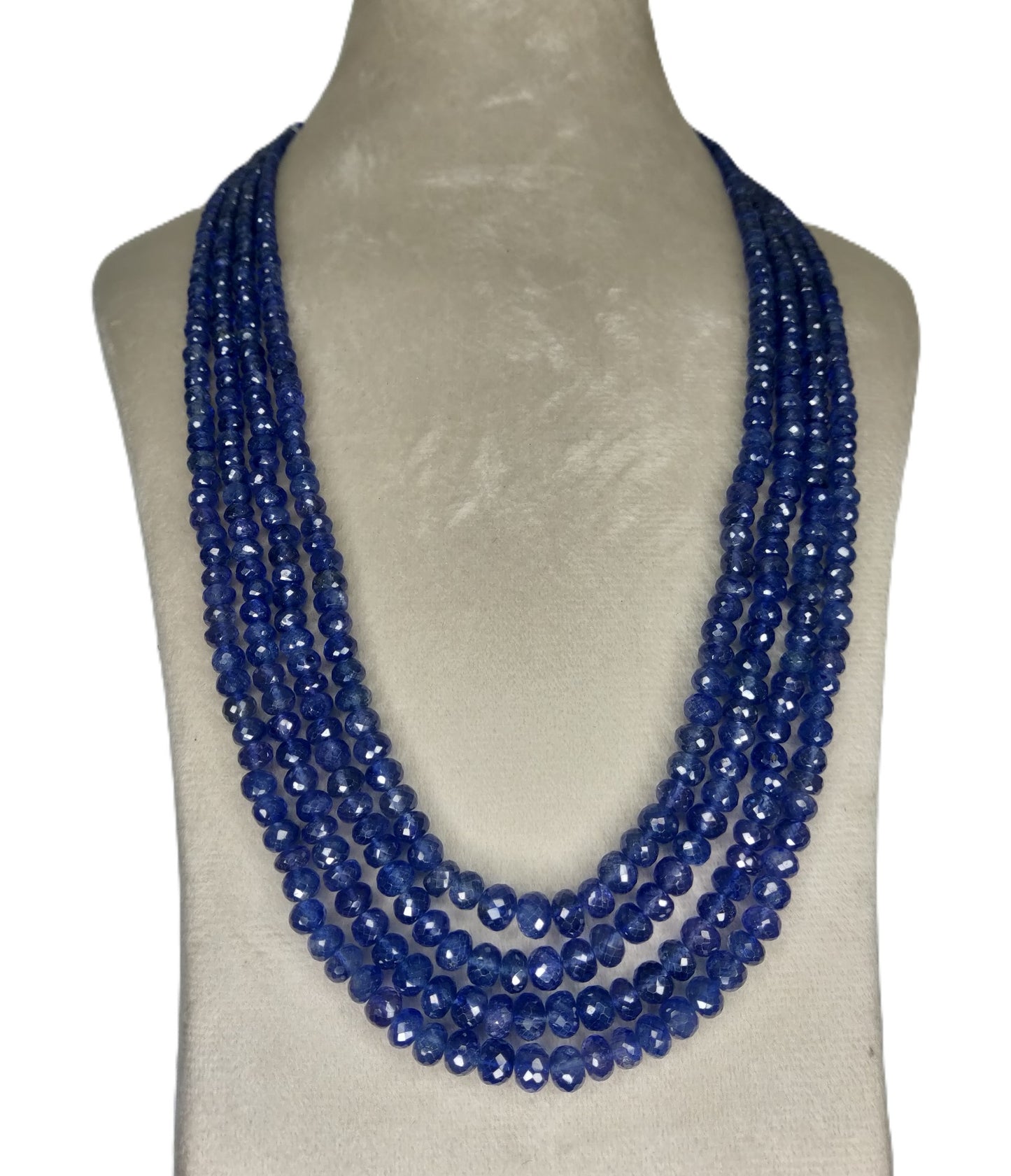 Natural Blue Sapphire Bangkok Round Beads 664.50 Carat